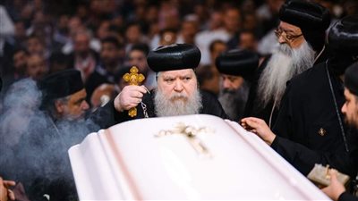 بحضور محافظ قنا و15 أسقفا.. صلوات تجنيز الأنبا كيرلس أسقف نجع حمادي بدير الأنبا بضابا