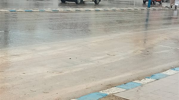 سقوط أمطار غزيرة