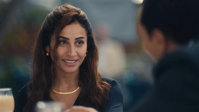 دينا الشربيني تقتل زوجها وتهرب من الشرطة في الحلقة الأخيرة من مسلسل آخر دور