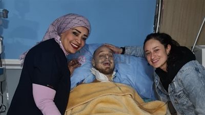 بعد توقف قلبه لـ 3 دقائق.. فريق طبى بالغردقة ينجح في إنقاذ سائح سويسري بعد تعرضه لأزمة قلبية | صور
