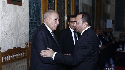 رئيس الشركة المتحدة ووكيل البرلمان وأحمد الزند في عزاء والد المستشار أحمد أبو زيد