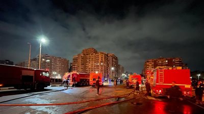 انتداب المعمل الجنائي لمعاينة حريق نشب بأحد مطاعم حدائق أكتوبر