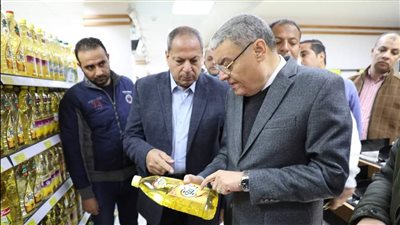 محافظ المنيا يشدد على إعلان أسعار السلع في المحال التجارية بشكل واضح