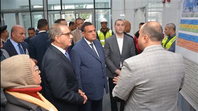 وزير التنمية المحلية ومحافظ كفر الشيخ يتفقدان مركز الأورام ويستمعان لشرح تفصيلي 