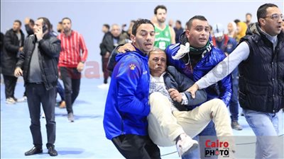 إصابة 10 أشخاص في سقوط مدرج مباراة الأهلي والاتحاد السكندري
