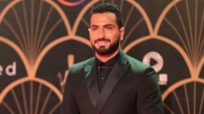 محمد الشرنوبي: العمل مع يحيى الفخراني شرف لي.. وسأهتم بالغناء أكثر من التمثيل