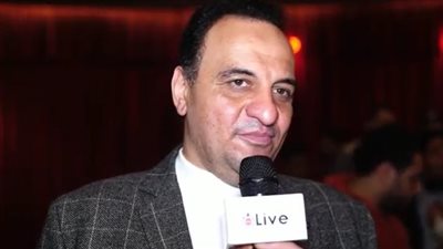 هشام إسماعيل بديل إياد نصار في مسرحية ياما في الجراب يا حاوي بطولة يحيى الفخراني