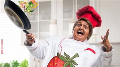 رامز جلال يكشف البوستر الرسمي لـ فيلم أخي فوق الشجرة