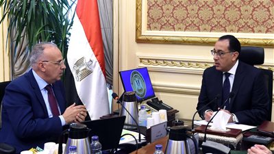 رئيس الوزراء يتابع تنفيذ مشروعات لـ قطاع الموارد المائية والري ضمن مبادرة حياة كريمة