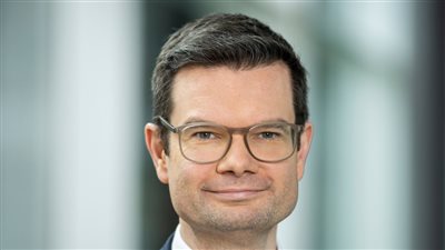 وزير العدل الألماني يدعو إلى إنهاء إجراءات كورونا الوقائية