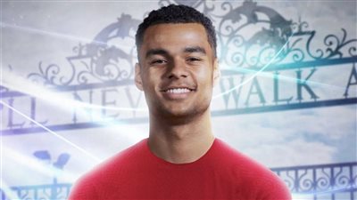 تعرف على أرقام ومميزات الهولندي جاكبو صفقة ليفربول الجديدة 