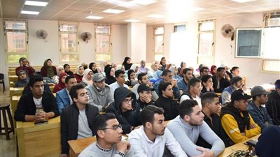 كلية علوم الملاحة جامعة بني سويف تنظم ندوة تعريفية حول البعثات المقدمة من جمهورية الصين للطلاب