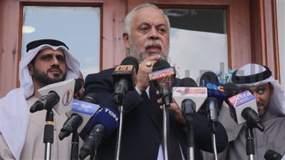 أشرف زكي: عمرو محمود ياسين صاحب اسم دار المهن التمثيلية للمسنين.. وحسن يوسف قال لي كرمتم الفنان