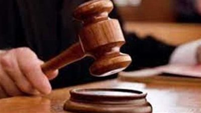 لـ فبراير المقبل.. تأجيل محاكمة المتهمة بقتل طفل برميل المش بالأقصر | بث مباشر