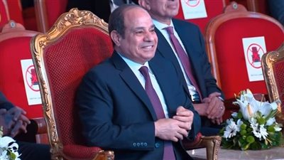 السيسي عن صعود مصر لكأس العالم: نستطيع بالجهد والإصرار وليس بمدربين ولا ملاعب