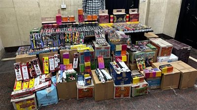 ضبط 1.1 مليون صاروخ ألعاب نارية بالقاهرة |صور