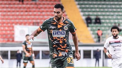 كوكا يسجل في خسارة ألانيا سبور برباعية أمام قاسم باشا