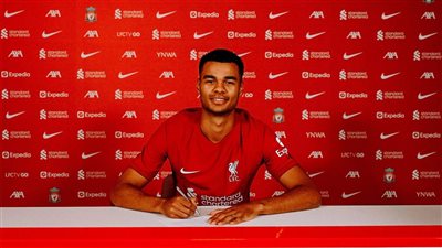 موعد أولى مشاركات كودي جاكبو مع ليفربول.. وقيمة انتقاله إلى الريدز