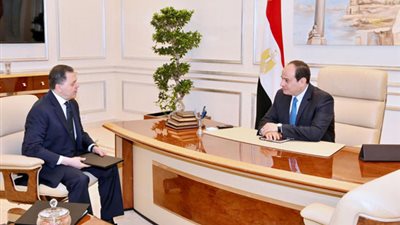 وزير الداخلية يهنئ الرئيس السيسي وقيادات الدولة بعيد الفطر 