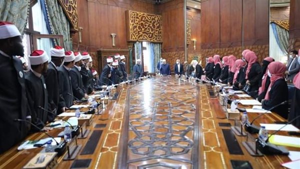 شيخ الأزهر يلتقي