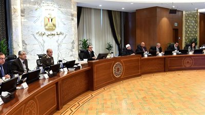 رئيس الوزراء: جذب الاستثمارات المحلية والأجنبية على قمة أولويات الحكومة