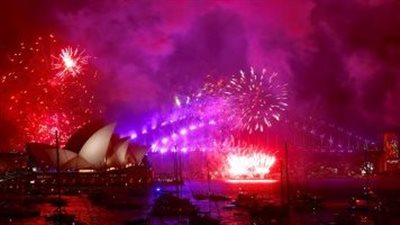 مشهد الألوان و9 آلاف لعبة نارية.. سيدني تستقبل العام الجديد تحت أعين السياح لأول مرة منذ عامين