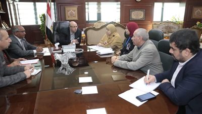 محافظ بني سويف يستجيب لسيدة بنقل ابنها من التعليم الخاص للحكومي بسبب ظروفها