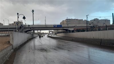 تقلبات جوية وأمطار غزيرة مع بداية نوة عيد الميلاد في الإسكندرية │ صور