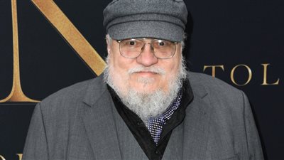 جورج آر مارتن: بعض أعمال سلسلة Game of Thrones تم تعليقها بسبب تغييرات في HBO Max