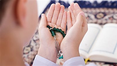 أدعية العام الميلادي الجديد.. وهذه أفضل الكلمات للعائلة