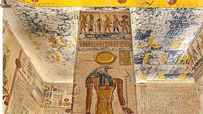 بها تابوت مصنوع من الجرانيت.. تفاصيل مقبرة الملك رمسيس الرابع بالأقصر 