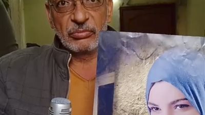 والد سيدة تعرضت لخطأ طبي: دخلت تعمل عملية تفتيت حصوات على الكلى خرجت من غيرها وماتت.. عايز حق بنتي | بث مباشر