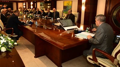 الفريق أسامة ربيع يعيد تشكيل مجلس إدارة هيئة قناة السويس لعام 2023