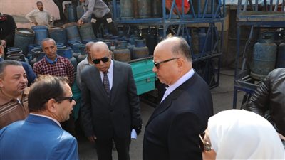 محافظ القاهرة يتفقد مستودع أسطوانات بوتاجاز عين الصيرة ويشدد على مراقبة الأسواق