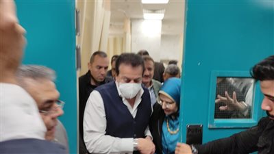 وزير الصحة يوجه بسرعة إجراء فحص طبي لمريض مصاب باشتباه جلطة مخية وتوفير سرير رعاية له