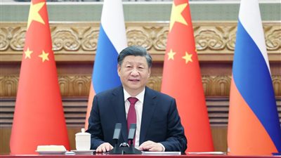  الرئيس الصيني يدعو إلى الوحدة مع دخول بلاده مرحلة جديدة من سياسة مكافحة كورونا