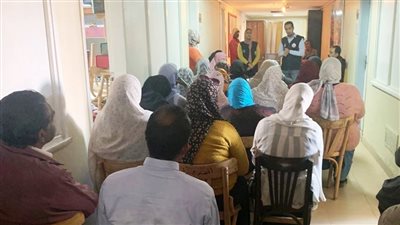 محافظ أسوان يوجه بتكثيف الندوات التعريفية لتطبيق التأمين الصحي الشامل