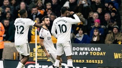 مواعيد مباريات اليوم الجمعة والقنوات الناقلة.. مانشستر يونايتد أمام إيفرتون وافتتاح خليجي 25