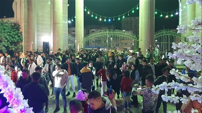 أجواء احتفالية بمحافظة كفر الشيخ بالعام الجديد 2023 بالحدائق وعلى ضفاف النيل