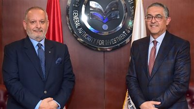 رئيس هيئة الاستثمار يناقش التعاون مع إمارة الفجيرة بدولة الامارات 