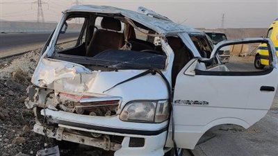 إصابة 19 شخصًا إثر حادث انقلاب سيارة ميكروباص بالطريق الصحراوي في المنيا