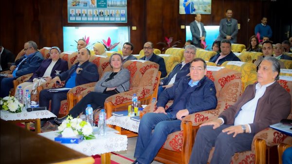 وزيرا البيئة والبترول