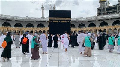 رئاسة شؤون الحرمين ترفع استعداداتها وتنفذ خطط الطوارئ لمواجهة الأمطار بالمسجد الحرام