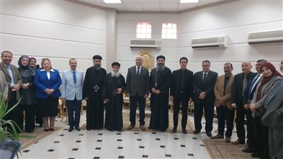 رئيس جامعة بنها يفتتح معرض جماليات الفنون القبطية والفرعونية لطلاب التربية النوعية