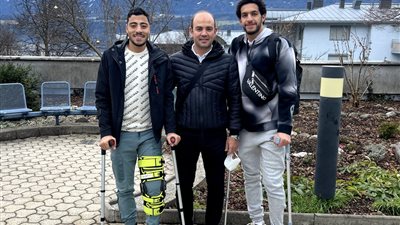 مصطفى شوبير يجري جراحة ناجحة في النمسا.. ويعود إلى القاهرة رفقة أكرم توفيق 