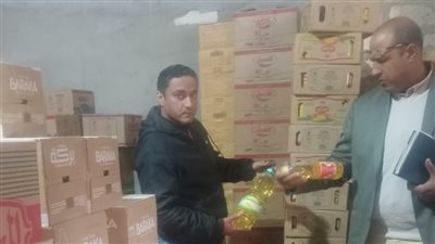 ضبط سلع تموينية متنوعة ومخزن غير مرخص في حملات تموينية بالإسكندرية