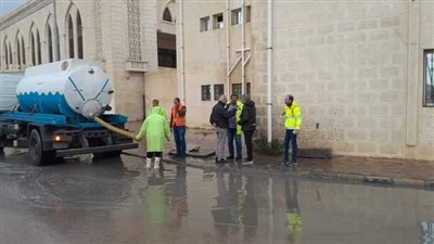 وزير الإسكان يتابع الخطة الاستراتيجية لفصل وتجميع مياه الأمطار بمحافظة الإسكندرية