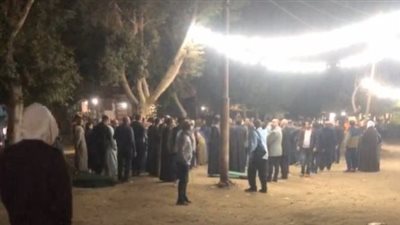 بمشاركة المئات.. بدء عزاء طالب الطب المتوفى في حادث تصادم ببنها | بث مباشر 