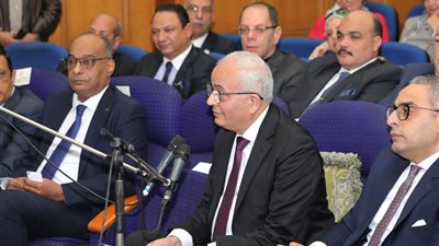 الالتزام بالإجراءات الوقائية.. بيان مهم من التعليم بشأن امتحانات الفصل الدراسي الأول 