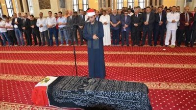 ما حكم من فاته بعض التكبيرات مع الإمام في صلاة الجنازة؟.. الإفتاء تجيب 